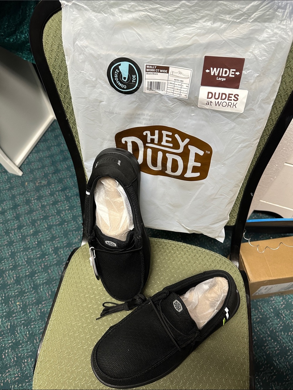 💐 Hey Dude Black Slip-On Mesh Logo Casual Shoe